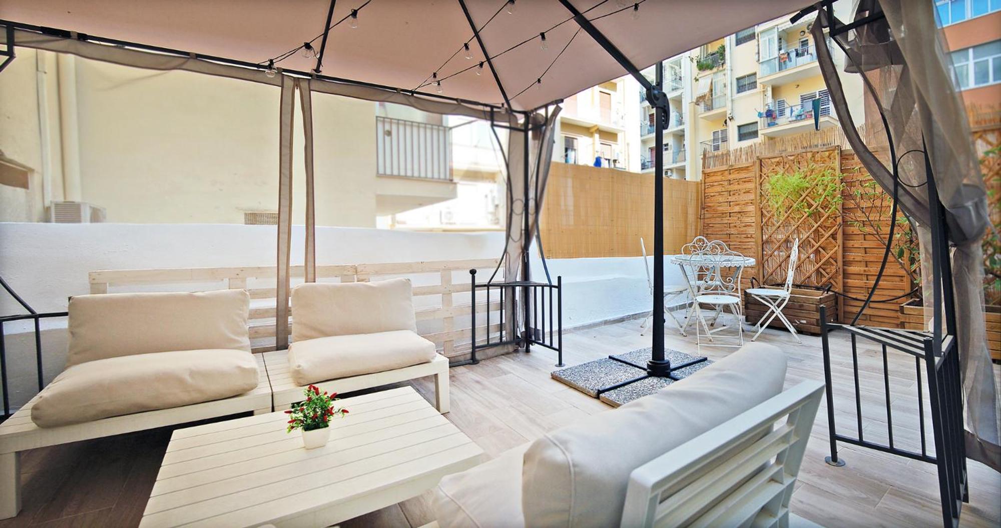 La Casa Del Melo Hotel Bari Exterior foto